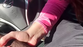 Cheating girlfriend sucks bbc in car